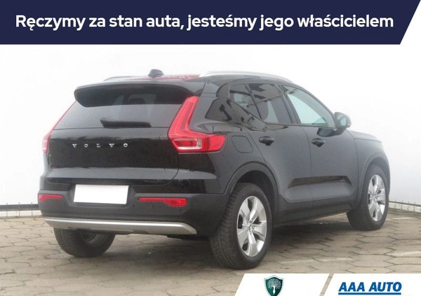 Volvo XC 40 cena 121001 przebieg: 99261, rok produkcji 2019 z Dzierzgoń małe 211